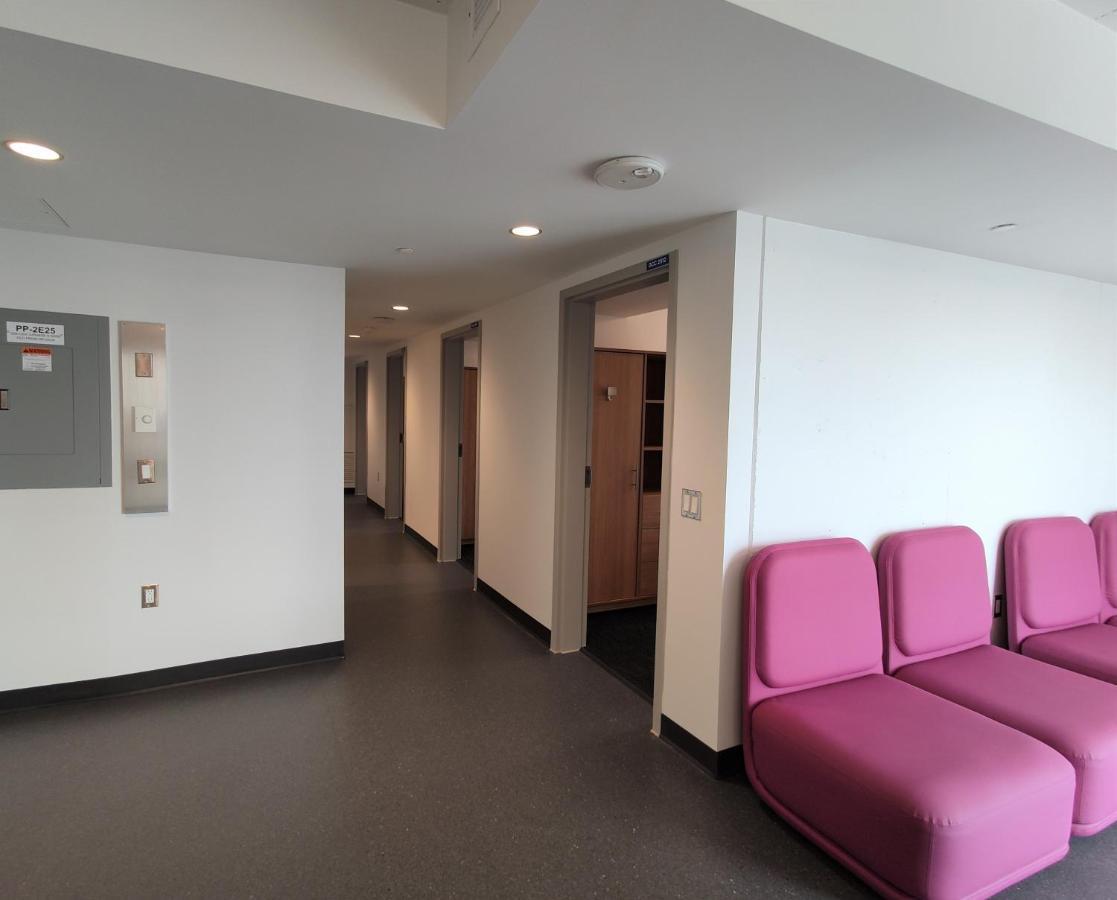 Toronto Metropolitan University-Daphne Cockwell Complex Residence Luaran gambar