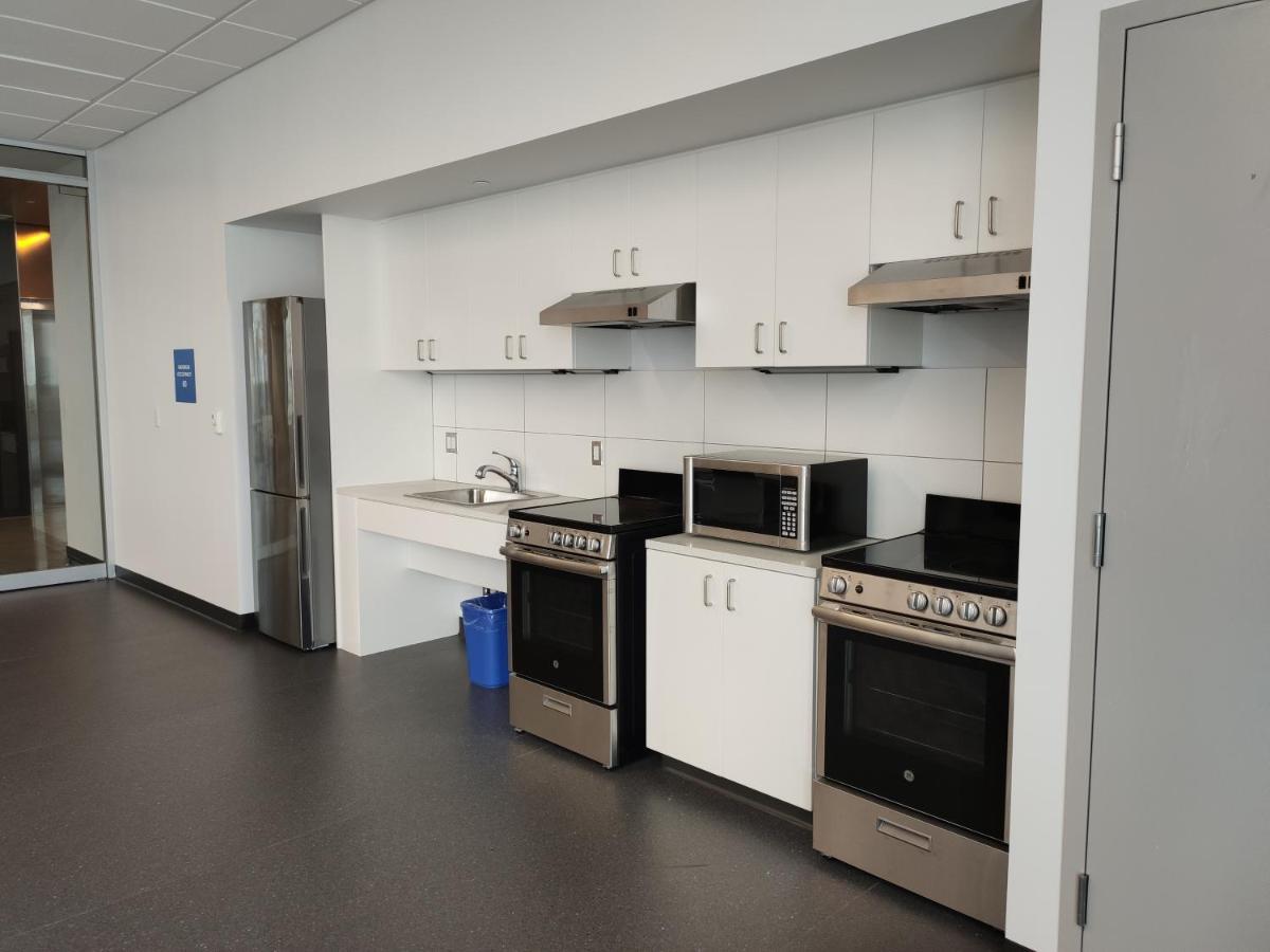 Toronto Metropolitan University-Daphne Cockwell Complex Residence Luaran gambar