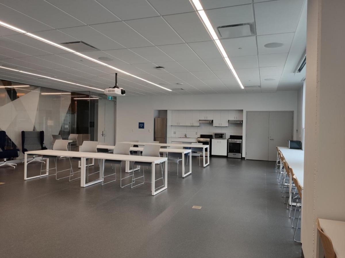 Toronto Metropolitan University-Daphne Cockwell Complex Residence Luaran gambar