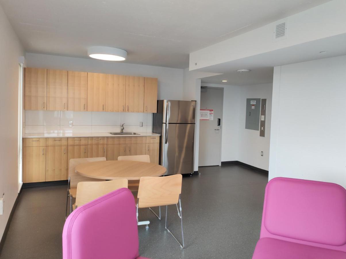 Toronto Metropolitan University-Daphne Cockwell Complex Residence Luaran gambar