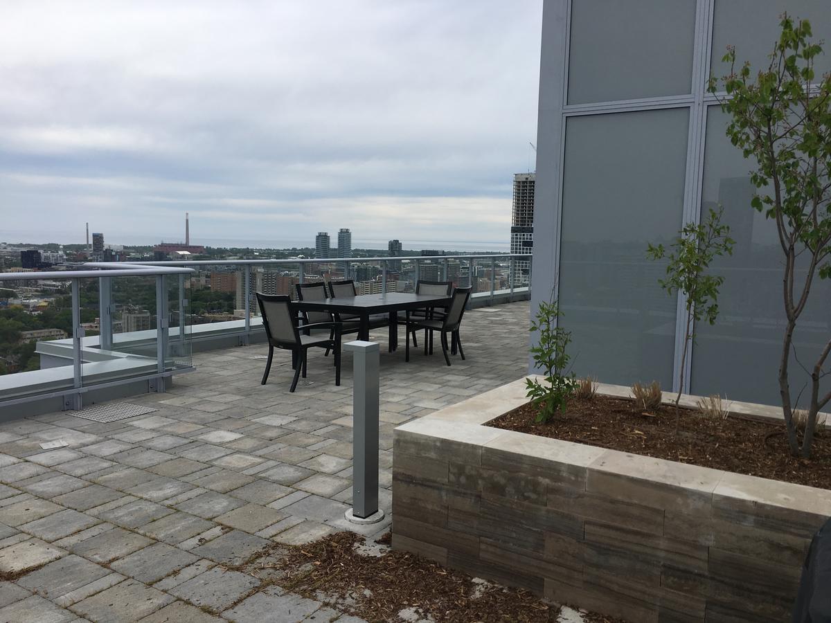 Toronto Metropolitan University-Daphne Cockwell Complex Residence Luaran gambar