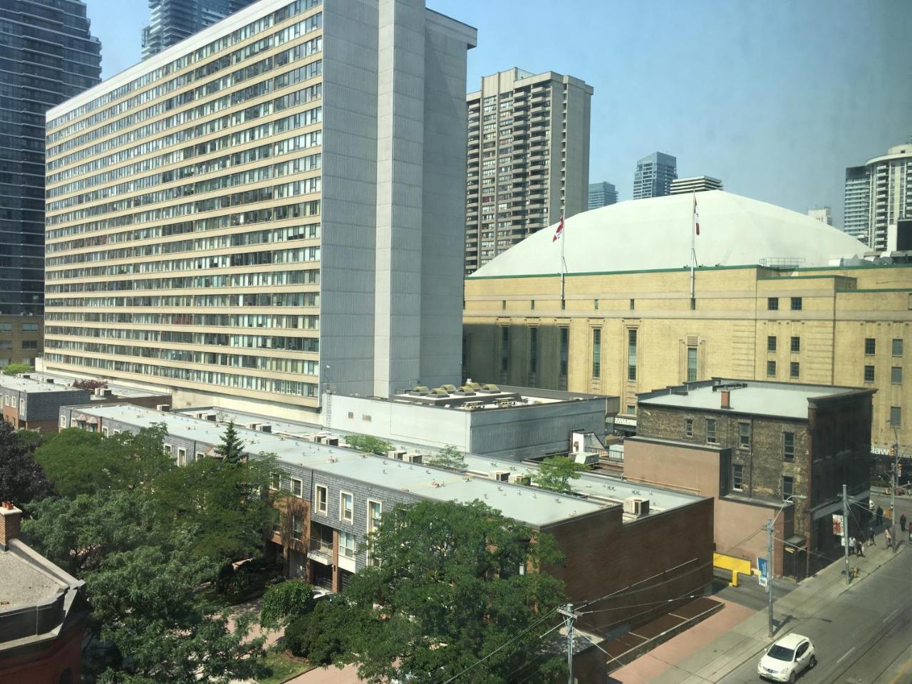 Toronto Metropolitan University-Daphne Cockwell Complex Residence Bilik gambar